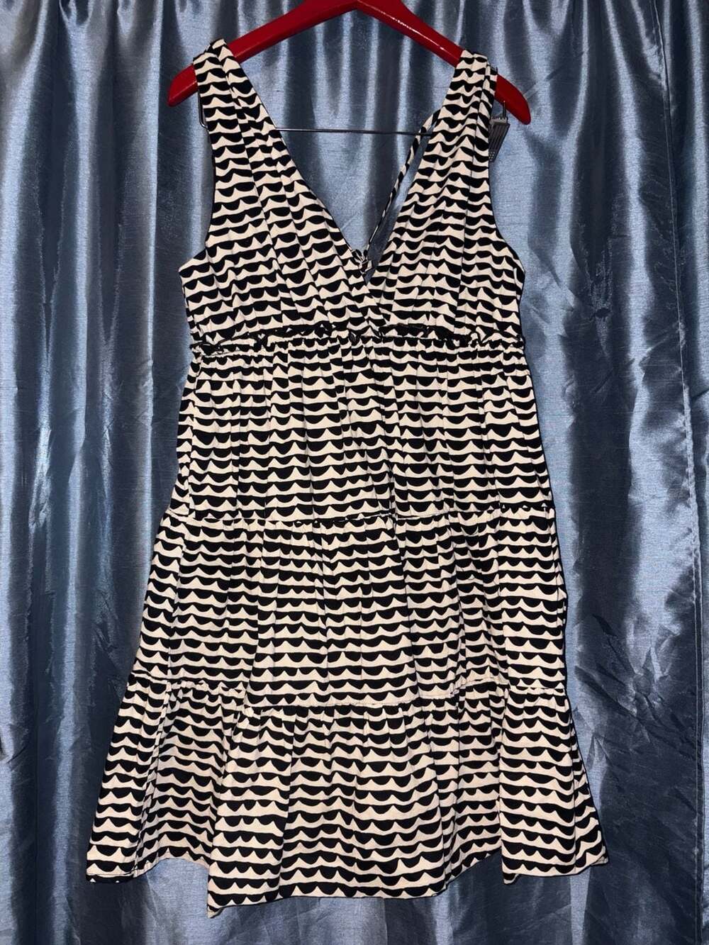 Millibon Black & White Scallop Print Tiered Mini Dress Size L